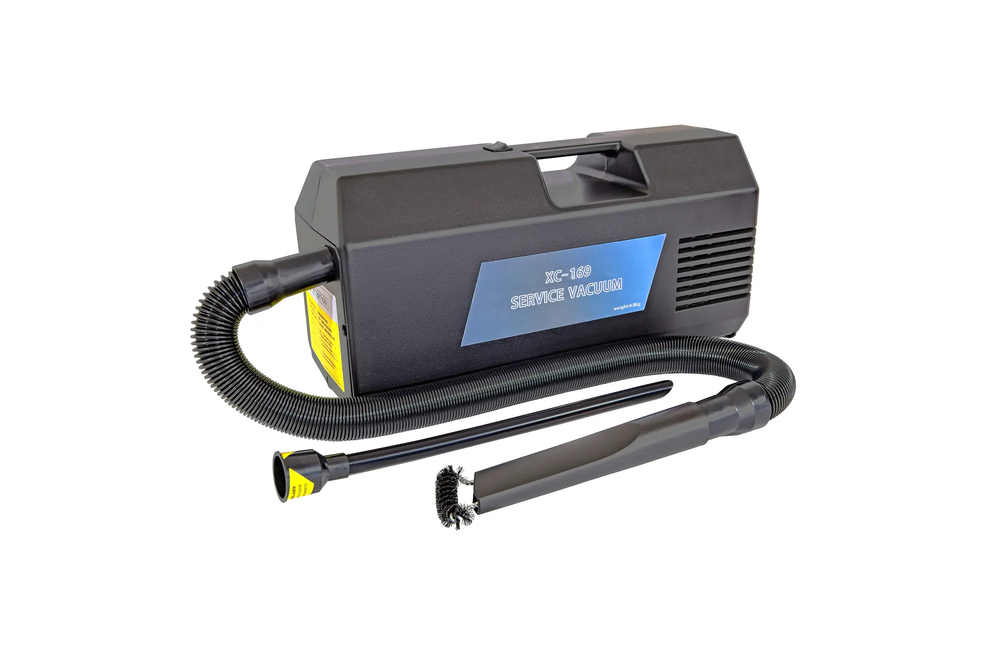 Industrial service vacuum cleaner with filter 1
